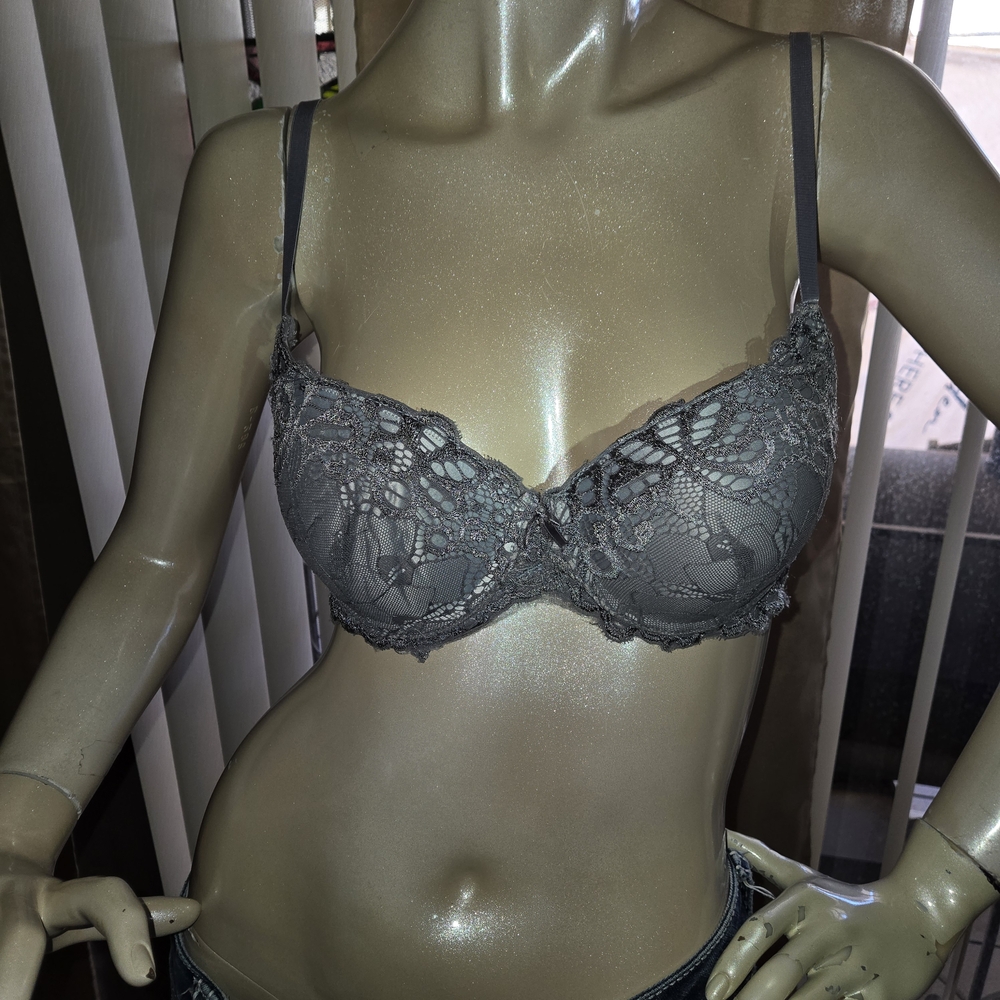Marilyn Monroe Gray Lace Bra 34B Underwire Padded Sheer Floral - Picture 9 of 9